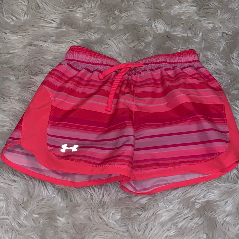 UNDER ARMOUR ATHLETIC SHORTS